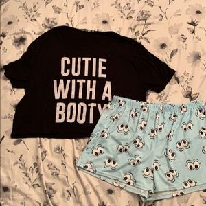 BOOHOO Cutie With a Booty lounge set!